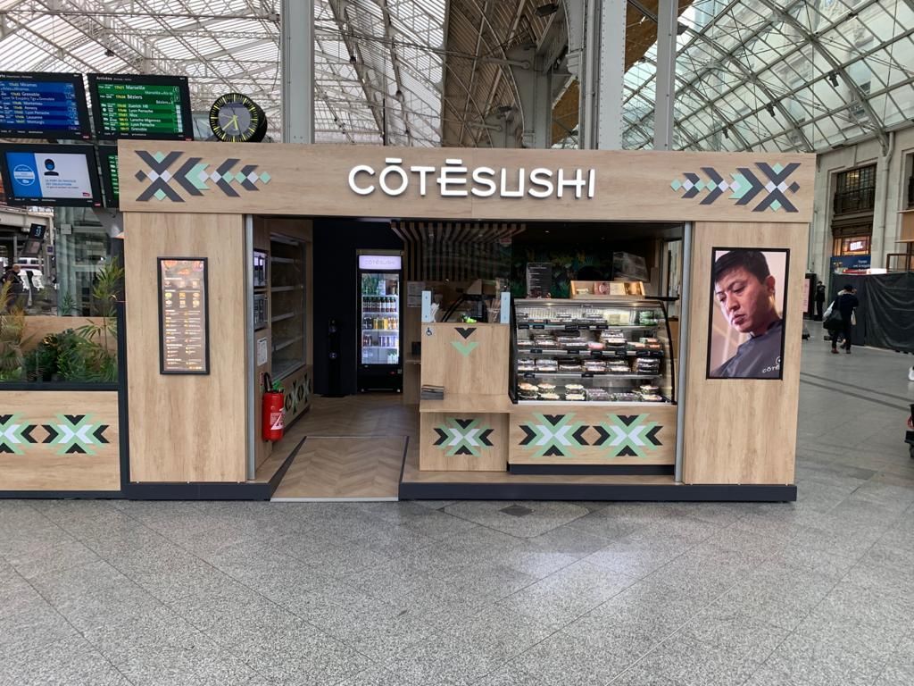 Restaurant japonais Côté Sushi Gare de Lyon spécialisé en sushi à emporter et livraison au sein de la gare